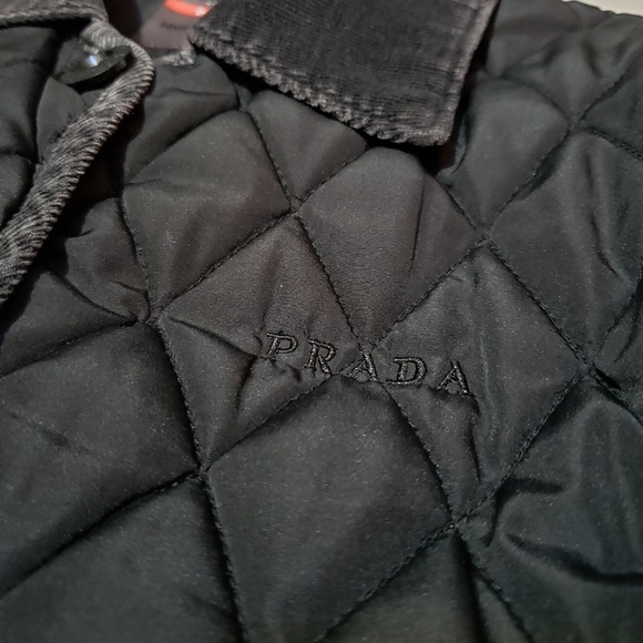 Vintage Women’s Prada puffer jacket - Picture 4 of 4